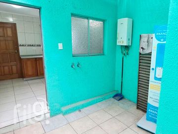 VENDO AMPLIA CASA COMUNA IQUIQUE