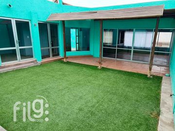 VENDO AMPLIA CASA COMUNA IQUIQUE