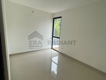 Dijual Rumah Baru di Cluster Bintaro Sektor 9 – One Gate System, Kolam Renang Pribadi