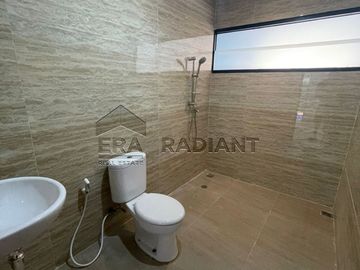Dijual Rumah Baru di Cluster Bintaro Sektor 9 – One Gate System, Kolam Renang Pribadi