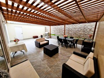 Venta de Departamento con Cochera y Depósito - Surquillo