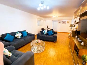 Venta de Departamento con Cochera y Depósito - Surquillo
