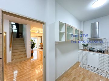 New Minimal Style 3 Bed House in Don Kaeo Mae Rim for Sale