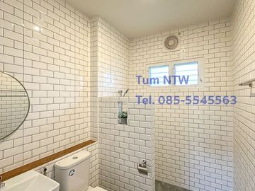 New Minimal Style 3 Bed House in Don Kaeo Mae Rim for Sale