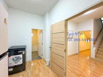 New Minimal Style 3 Bed House in Don Kaeo Mae Rim for Sale