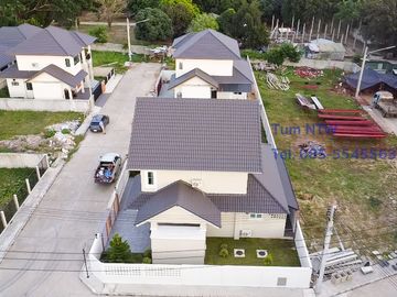 New Minimal Style 3 Bed House in Don Kaeo Mae Rim for Sale