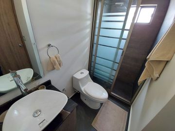 Tu Hogar Ideal: En Venta Casa de 2 habitaciones en PACHUCA con CISTERNA y COCINA de REGALO 🎁