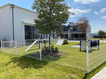 Tu Hogar Ideal: En Venta Casa de 2 habitaciones en PACHUCA con CISTERNA y COCINA de REGALO 🎁