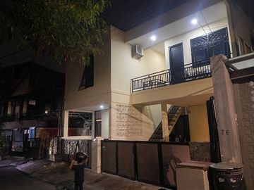 DIJUAL  RUMAH KOSAN 2 1/2 LANTAI BANGUNAN 2024 BANGKA  JAKARTA SELATAN