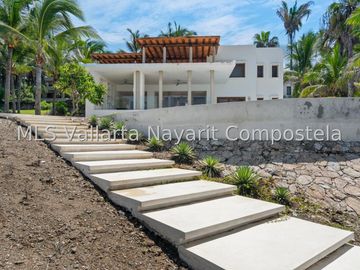 Villa de lujo en venta en Litibu