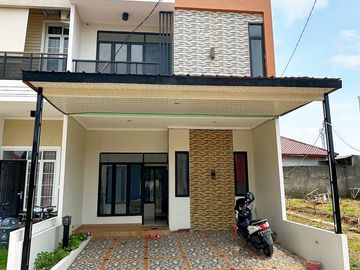 Dijual Rumah Ready Posisi Hook Free Kolam Renang Indoor Di Jatimakmur, Pondok Gede Kota Bekasi Nego