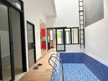Dijual Rumah Ready Posisi Hook Free Kolam Renang Indoor Di Jatimakmur, Pondok Gede Kota Bekasi Nego