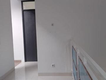 Dijual Rumah Ready Posisi Hook Free Kolam Renang Indoor Di Jatimakmur, Pondok Gede Kota Bekasi Nego