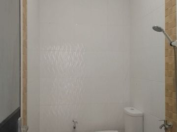 Dijual Rumah Ready Posisi Hook Free Kolam Renang Indoor Di Jatimakmur, Pondok Gede Kota Bekasi Nego