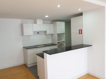 Vendo Suite con Terraza en Quito Tenis