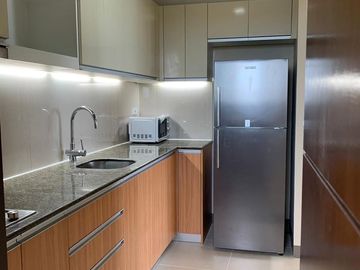1 bedroom corner unit One Manchester Place condo 632 overlooking the pool, free beach access  Mactan Newtown