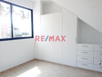 Casa De Estreno En Palmeras De Centenario En Venta. ID:1115126