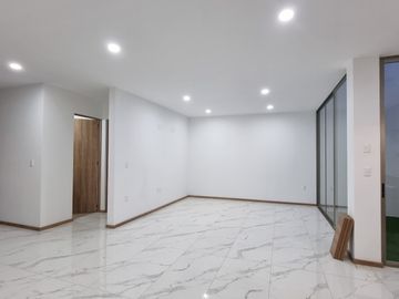 casa en venta en explanada sur Pachuca, con 3 recámaras, estudio con baño, multifuncional con baño, roof con pérgola y asador