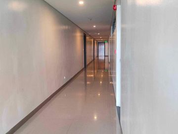 For Sale Sea View Condo Unit at Mactan Newtown - One Manchester Place, Tower 1