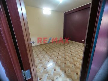 Venta De Departamento De 74 M2 En Los Olivos