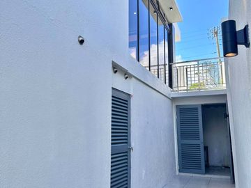 FOR SALE NEWLY BUILT EXTRAVAGANT DESIGN 3 STOREY HOUSE W/ POOL IN BATANGAS