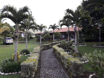 VENTA DE CASA CAMPESTRE EN PAVITAS