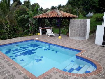 VENTA DE CASA CAMPESTRE EN PAVITAS