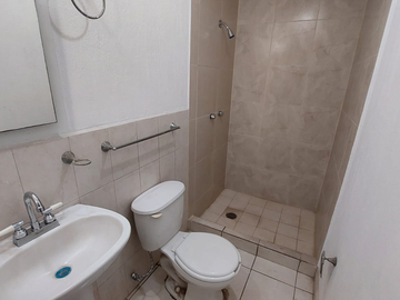 ¡Casa en Venta en Real del Valle, Tlajomulco! 🏠✨