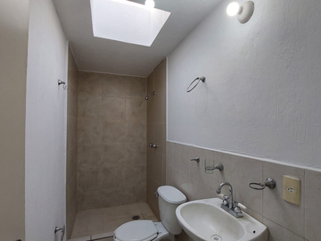 ¡Casa en Venta en Real del Valle, Tlajomulco! 🏠✨
