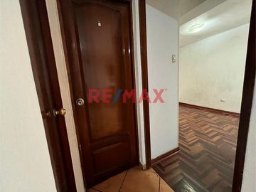 Vendo Departamento En Excelente Ubicacion En Urb. Las Quintanas 57.33-114737