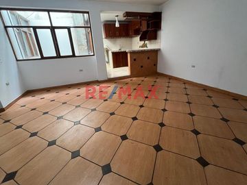 Vendo Departamento En Excelente Ubicacion En Urb. Las Quintanas 57.33-114737