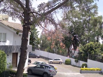 LINDA CASA EN CONDOMINIO AVE. SAN BERNABE A 5 MIN. COLEGIO GREEN HILLS