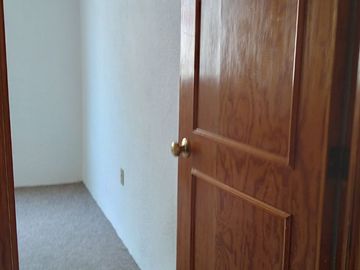 LINDA CASA EN CONDOMINIO AVE. SAN BERNABE A 5 MIN. COLEGIO GREEN HILLS