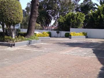 LINDA CASA EN CONDOMINIO AVE. SAN BERNABE A 5 MIN. COLEGIO GREEN HILLS