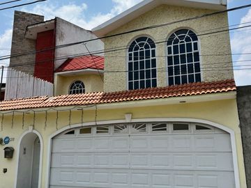 Casa en Venta en Fraccionamiento Villas del Álamo Pachuca de Soto