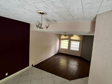 Casa en Venta en Fraccionamiento Villas del Álamo Pachuca de Soto