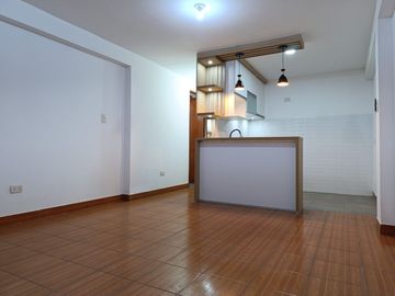 VENTA DEPARTAMENTO CHOSICA URB. MOYOPAMPA 1ER PISO SIN COCHERA