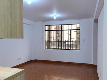 VENTA DEPARTAMENTO CHOSICA URB. MOYOPAMPA 1ER PISO SIN COCHERA