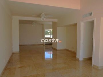 CASA EN VENTA, ZONA HOTELERA, CANCÚN
