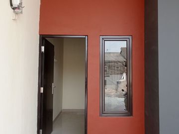 Rumah 2 Lantai Murah 500 juta an Ciracas Jakarta dekat Polsek Pasar Rebo