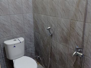 Rumah 2 Lantai Murah 500 juta an Ciracas Jakarta dekat Polsek Pasar Rebo