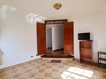 VENTA DE CASA EN URB. LOS GIRASOLES, CHACLACAYO