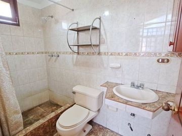 VENTA DE CASA EN URB. LOS GIRASOLES, CHACLACAYO