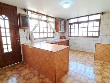 VENTA DE CASA EN URB. LOS GIRASOLES, CHACLACAYO
