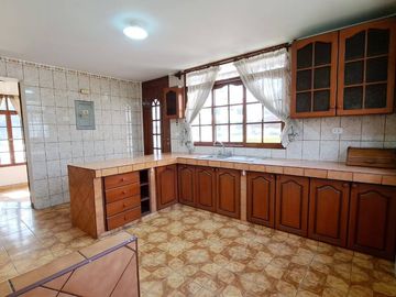 VENTA DE CASA EN URB. LOS GIRASOLES, CHACLACAYO