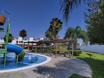 CASA EN VENTA OLIVOS TEZOYUCA CON ROOF GARDEN Y PARQUE ACUATICO