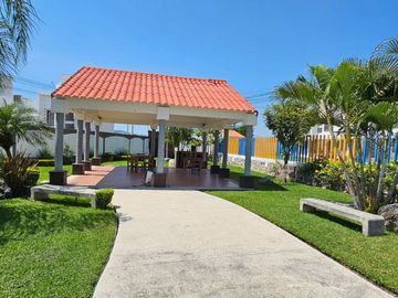CASA EN VENTA OLIVOS TEZOYUCA CON ROOF GARDEN Y PARQUE ACUATICO