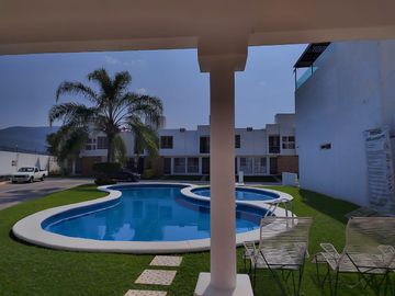 CASA EN VENTA OLIVOS TEZOYUCA CON ROOF GARDEN Y PARQUE ACUATICO
