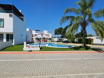 CASA EN VENTA OLIVOS TEZOYUCA CON ROOF GARDEN Y PARQUE ACUATICO