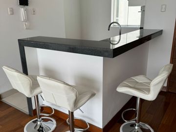 VENDO DEPARTAMENTO 95M2 - 2DORM. COCHERA - MIRAFLORES